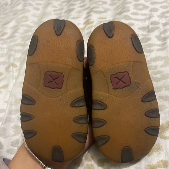 Twisted X shoes - Picture 2 of 2